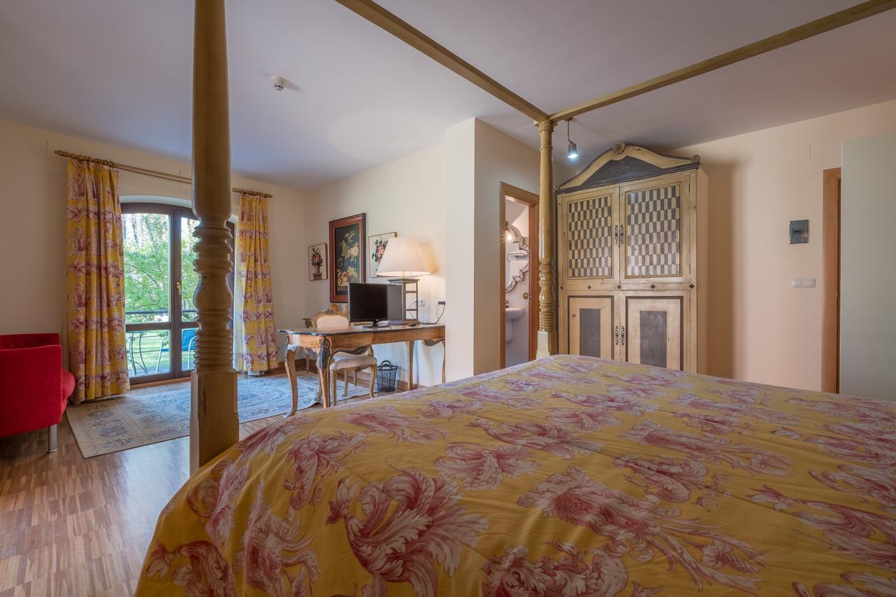 Hotel El Molino De Salinas Салинас-де-Писуэрга Экстерьер фото