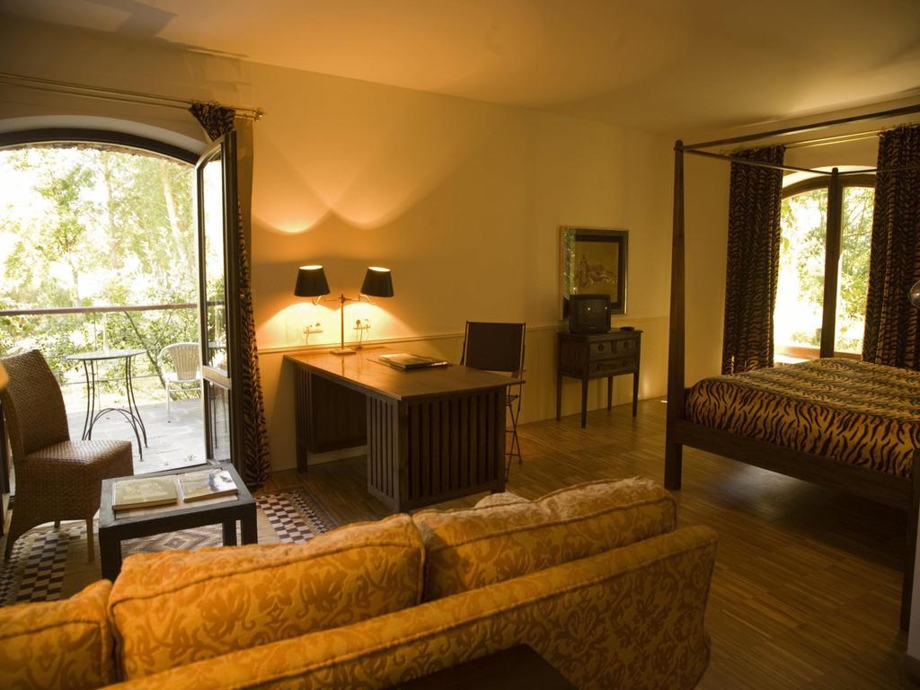 Hotel El Molino De Salinas Салинас-де-Писуэрга Экстерьер фото